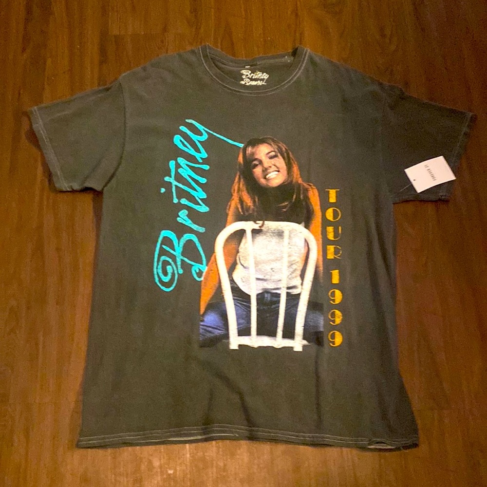 Forever21 ,Britney Spears, 1999 tour shirt large, dark gray
